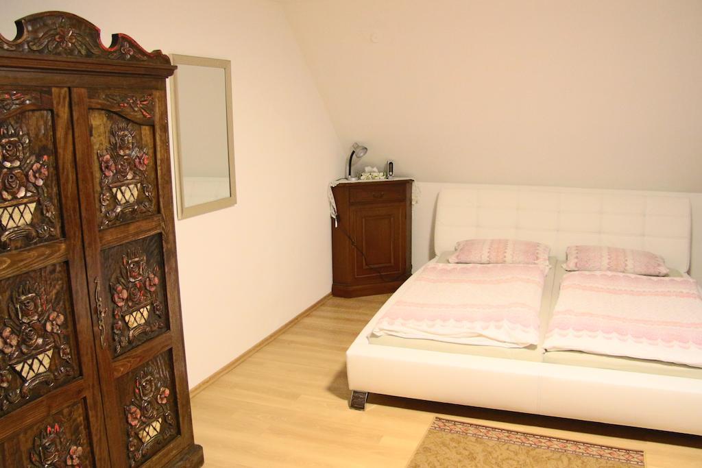 Hotel Am Schloss Neuenstein Pokój zdjęcie