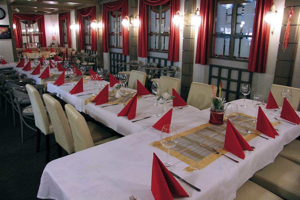 Hotel Am Schloss Neuenstein Zewnętrze zdjęcie